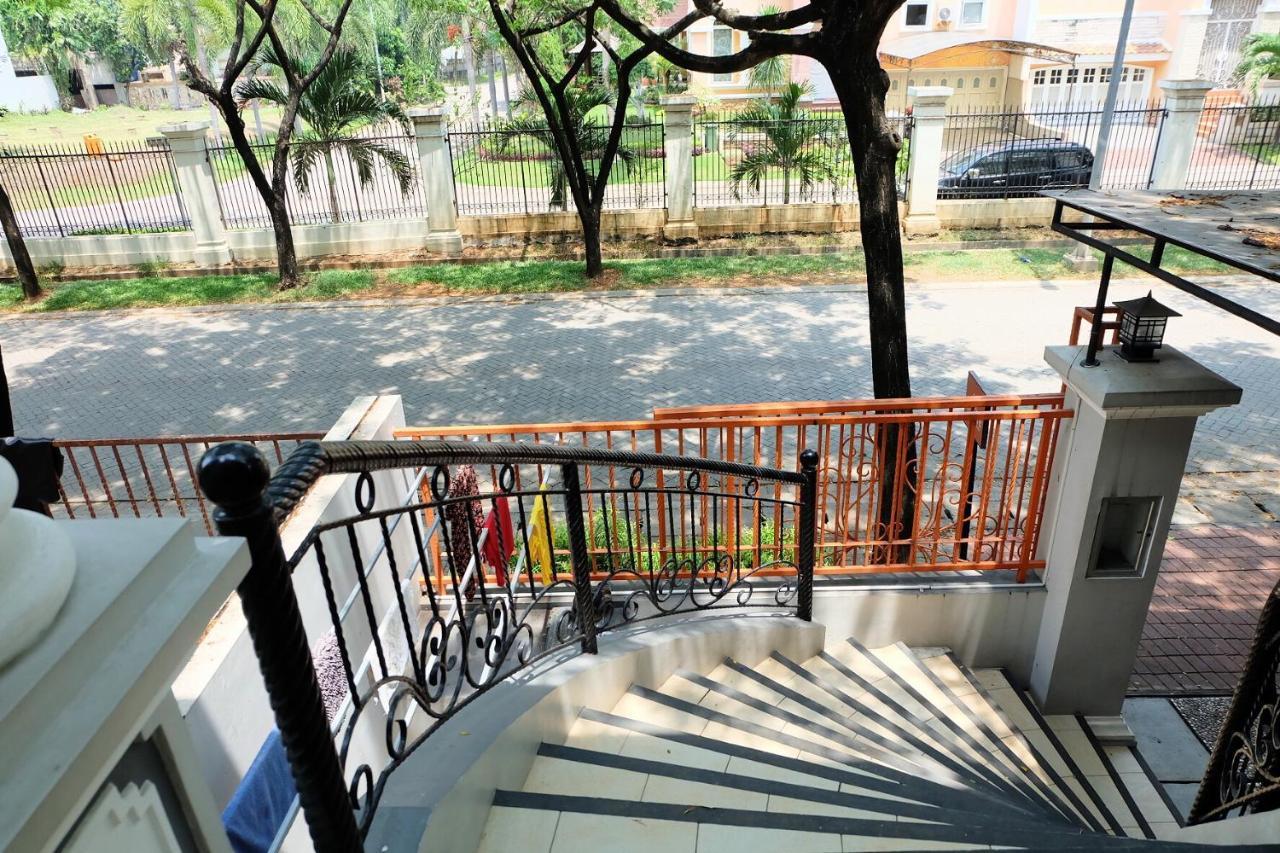 Homiestay Jakarta Exterior foto