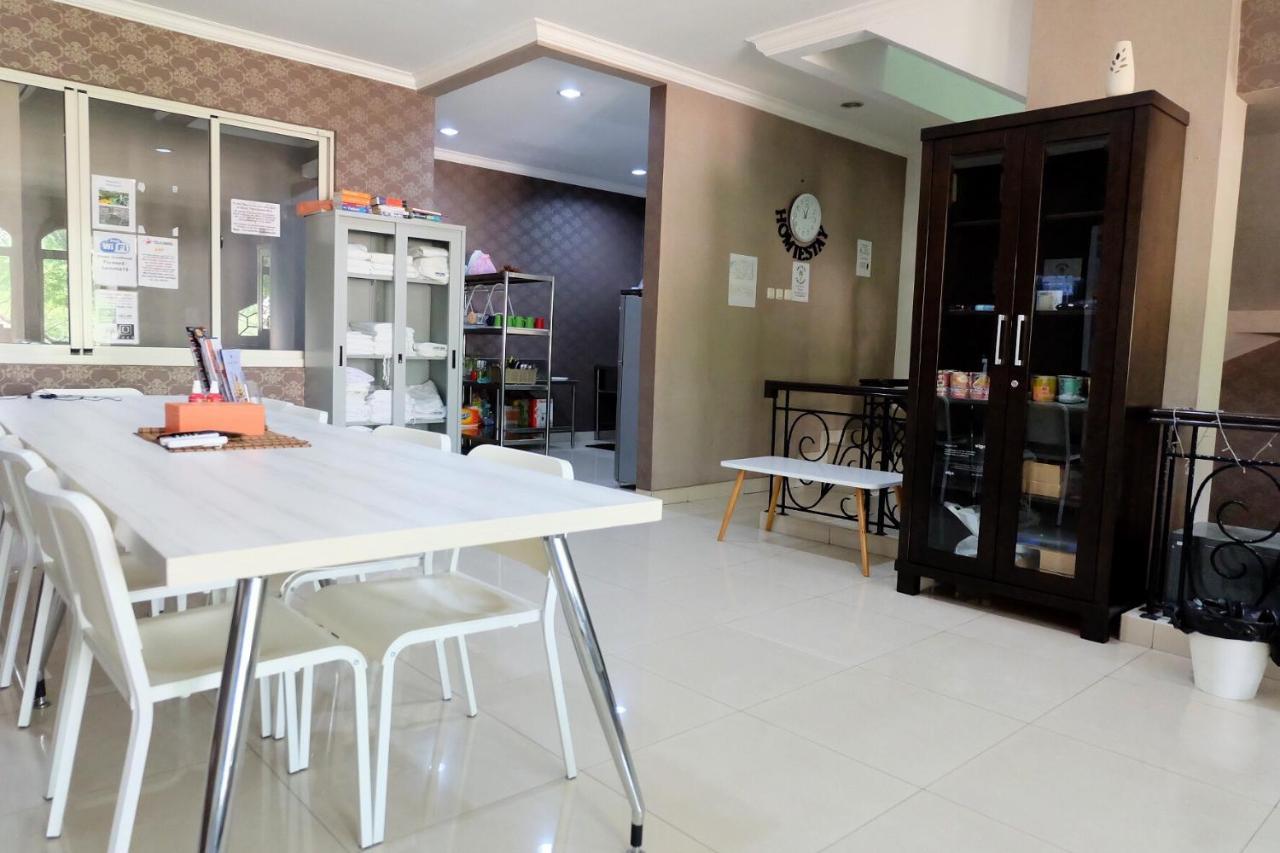 Homiestay Jakarta Exterior foto