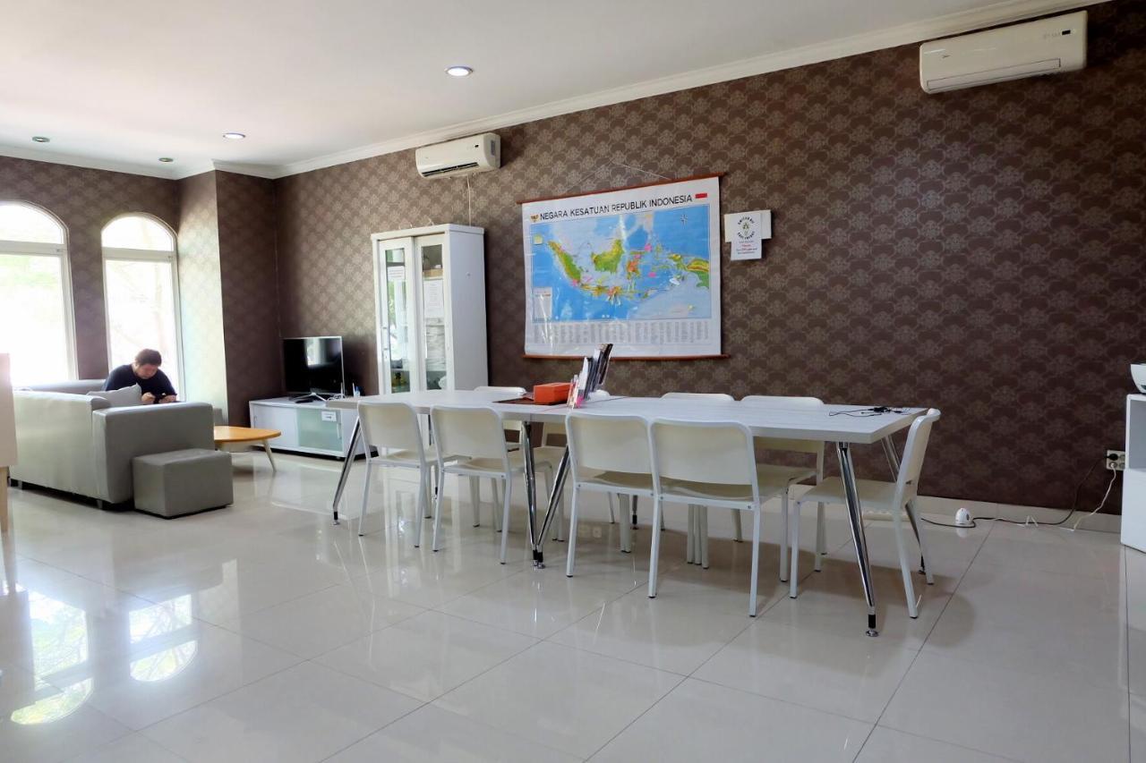 Homiestay Jakarta Exterior foto