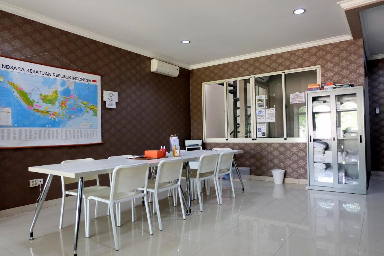 Homiestay Jakarta Exterior foto