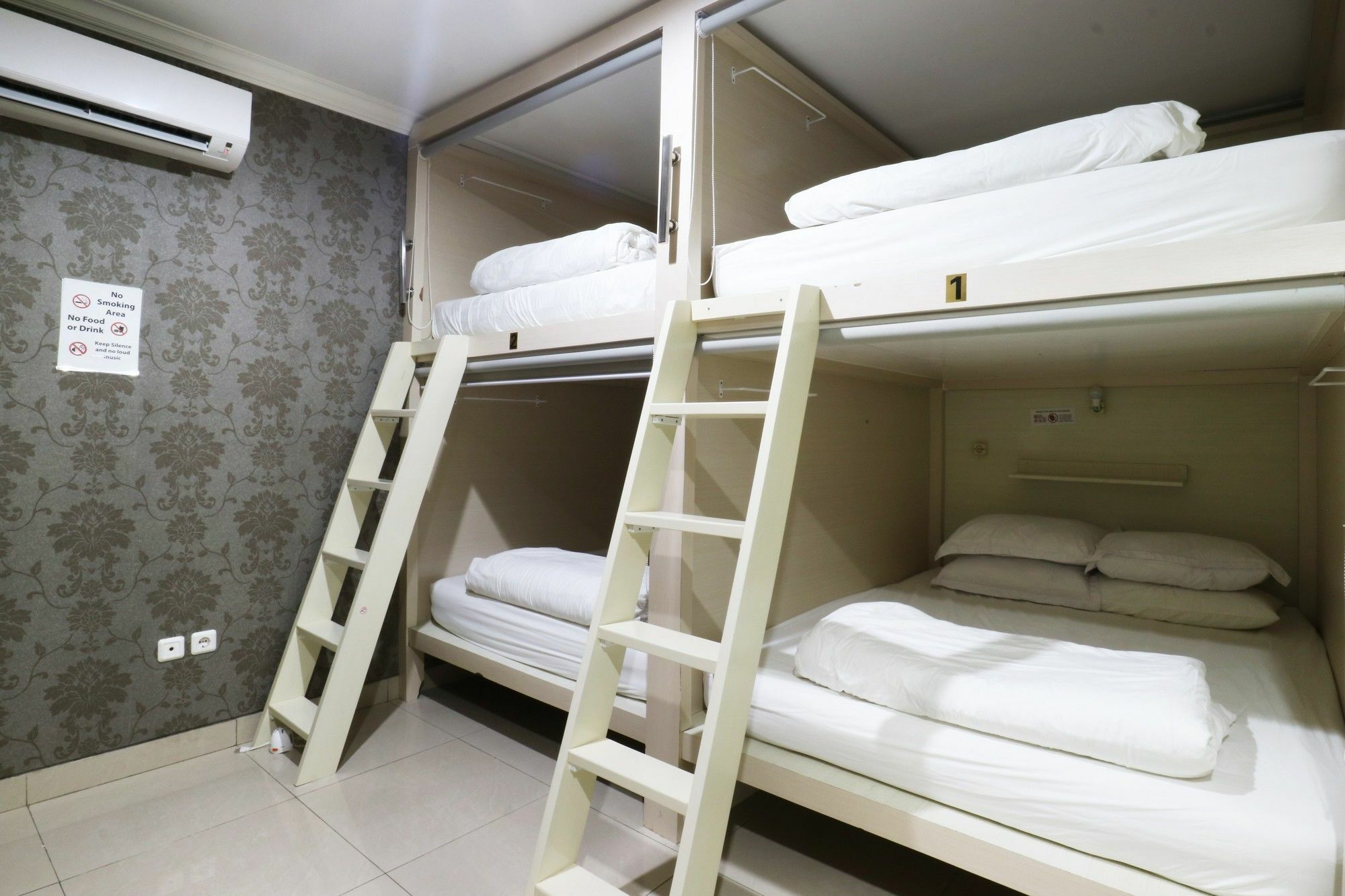 Homiestay Jakarta Exterior foto
